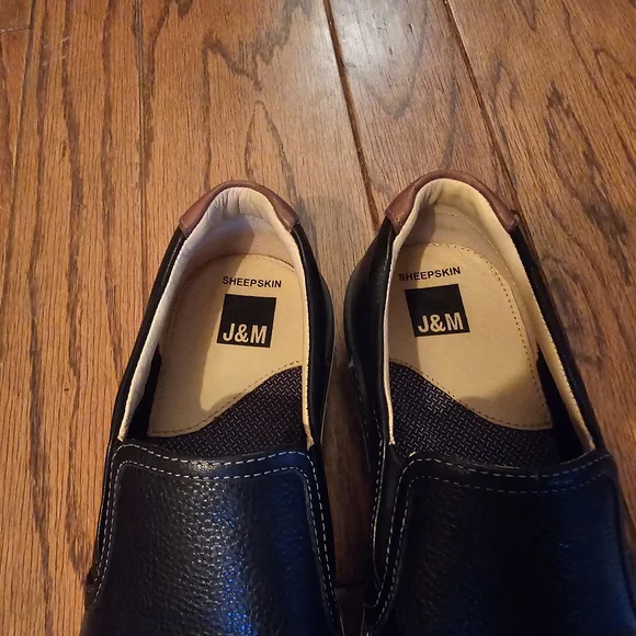 Johnston & Murphy McGuffey Black Full Grain Leather Slip-Ons - Picture 4 of 7